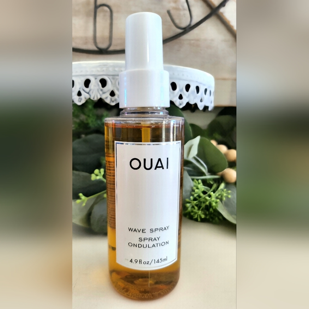 Ouai Wave Spray